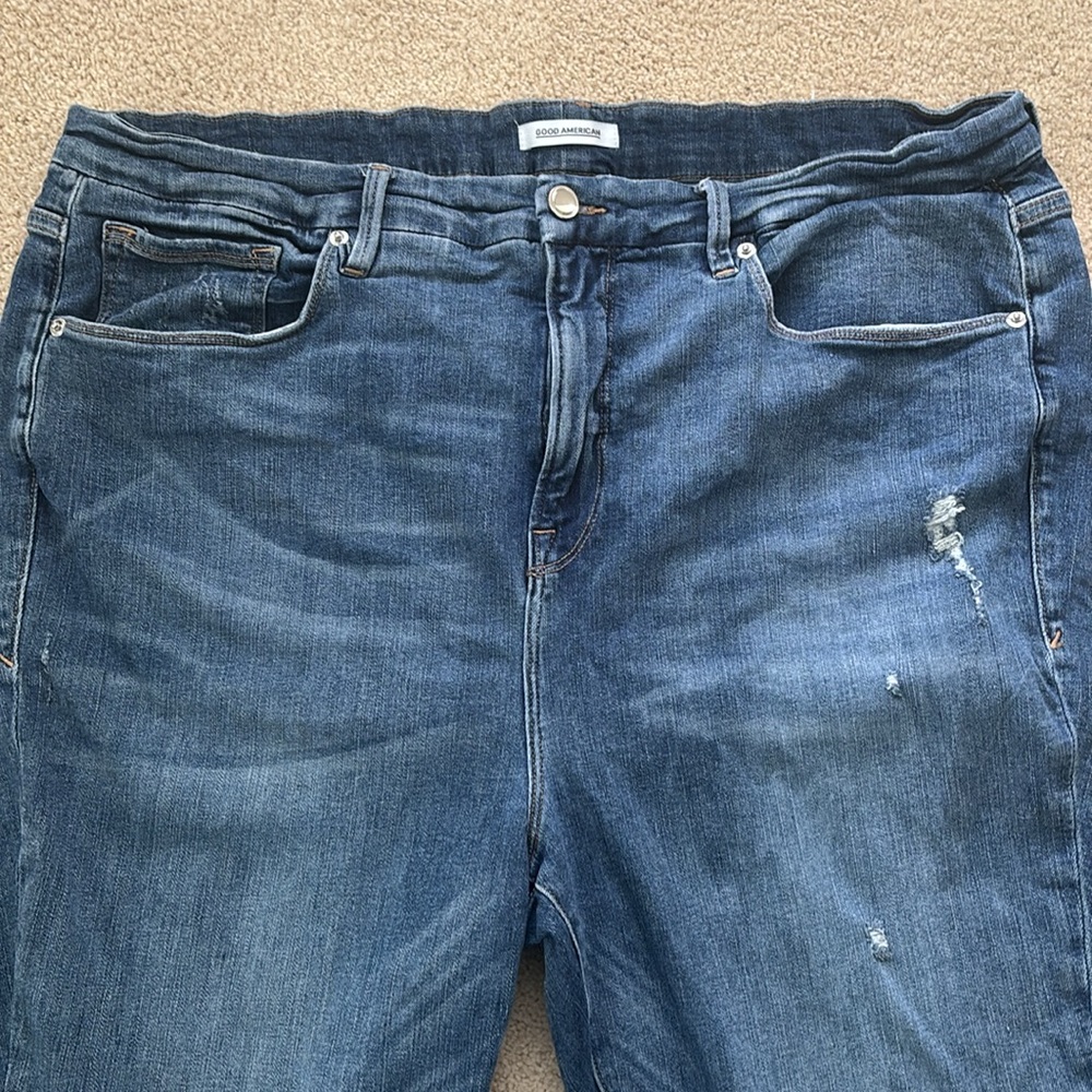Good American Distressed Blue Denim “Good Legs Crop” Cropped Jeans Size 22